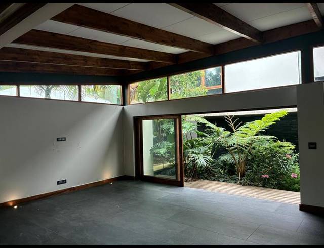 3 BEDROOM CLUSTER FOR SALE IN BROOKLYN